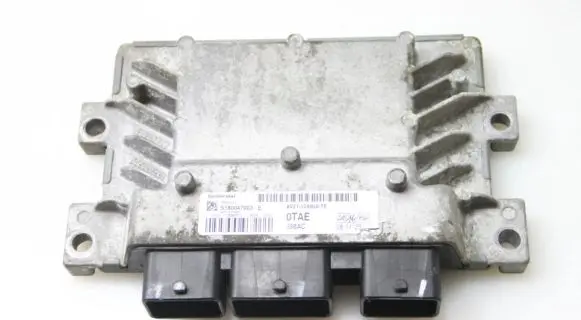 Ford Fiesta Engine control unit/module 8V2112A650TE