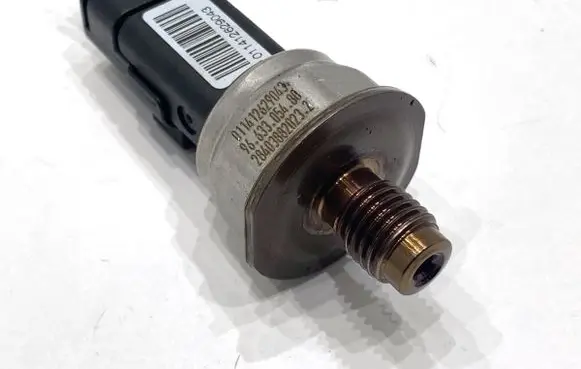 Ford Kuga II Fuel pressure sensor 9663305480