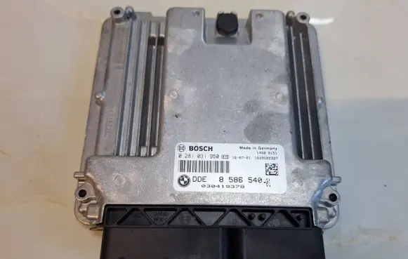 BMW X5 F15 Engine control unit/module 8586540 030419378