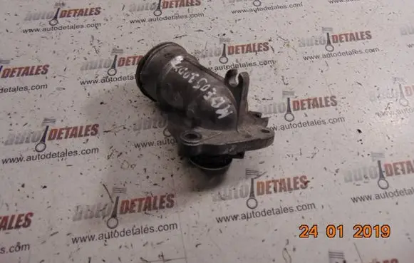 Mercedes-Benz E W211 Thermostat housing A6422002015