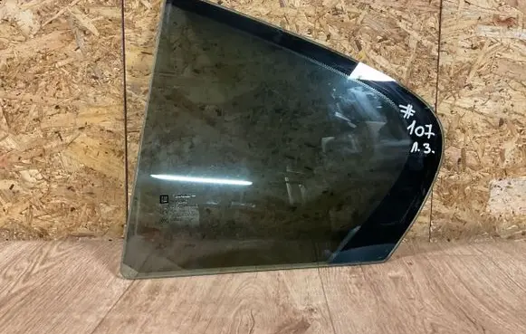 Opel Insignia A Rear vent window glass DOT747M540AS2 E00009C 43R000055