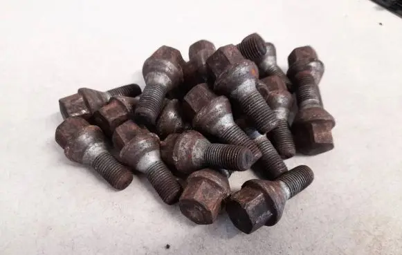 Alfa Romeo 156 Nuts/bolts 