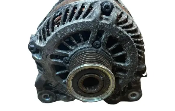 Renault Laguna III Generator/alternator 8200654785 A004TJ0282 12V210A