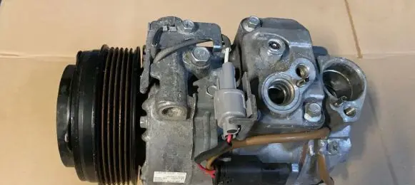 Mercedes-Benz ML W166 Air conditioning (A/C) compressor (pump) A0008305100