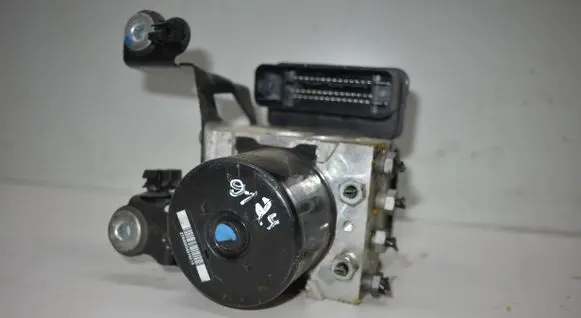Volvo S60 ABS Pump 31329137