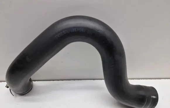 Volvo V70 Engine coolant pipe/hose 08671393