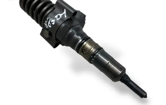 Volkswagen Golf V Fuel injector 03G130073G 0414720404