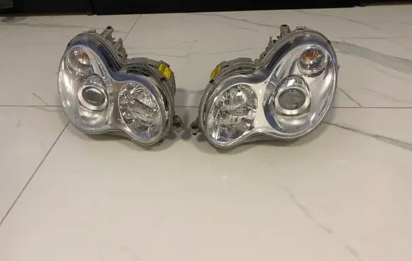 Mercedes-Benz C AMG W203 Headlight/headlamp 030116627715 A2038203559