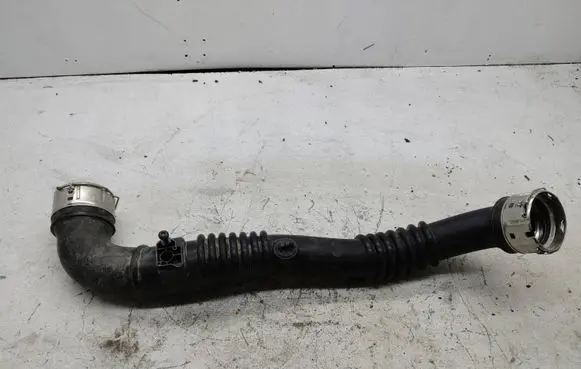 Volvo XC40 Air intake hose/pipe 32222069 8888604112