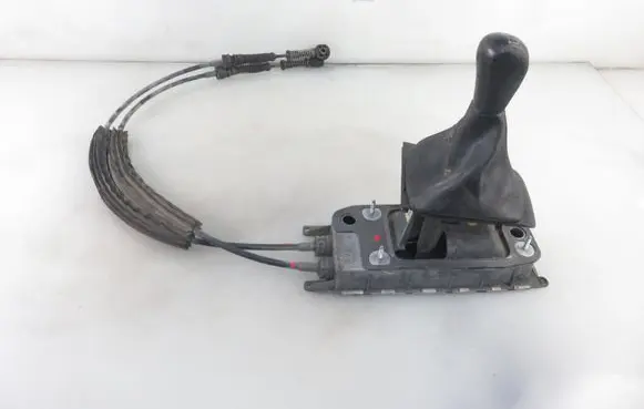 Skoda Octavia Mk2 (1Z) Gear shifter/selector 1K0711049AR 1K0711266L