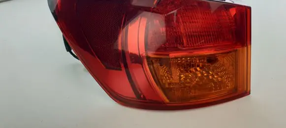 Lexus IS 220D-250-350 Rear/tail lights