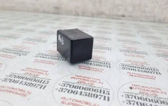Audi A4 S4 B5 8D Other relay 00306205 90069864