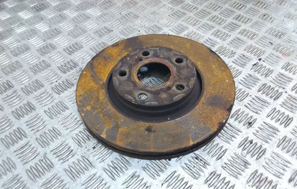 Toyota Avensis T270 Front brake disc