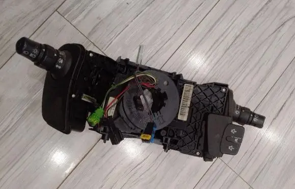 Renault Megane II Headlight wiper switch 82001277280