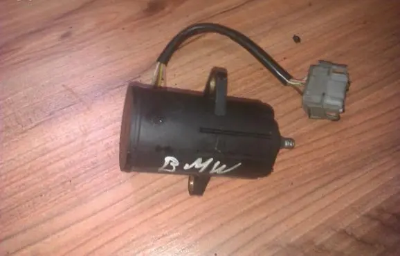 BMW 5 E39 Accelerator throttle pedal 0205001040