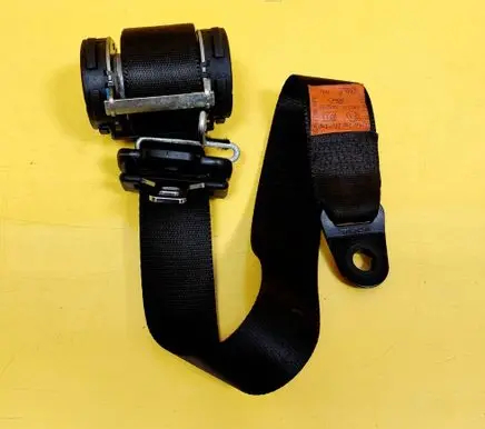 Ford Focus Front seatbelt 98ABA61294DB