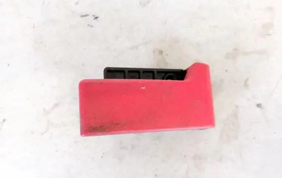 Mercedes-Benz C AMG W204 Engine bonnet (hood) release handle