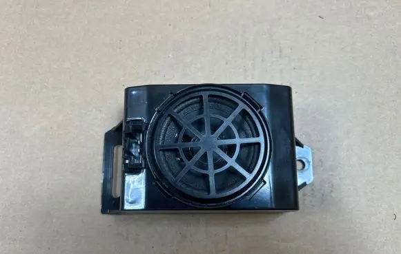 Porsche Taycan 9J1 Parking PDC sensor speaker 7PP035709B