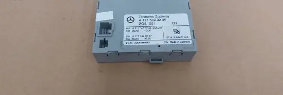 Mercedes-Benz SLK R171 Gateway control module A2115408245 A1714420027 A1715409245