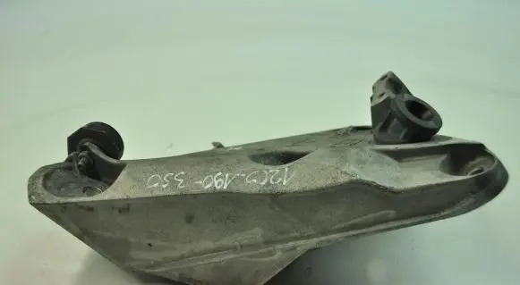 BMW X5 F15 Engine mounting bracket 6859785