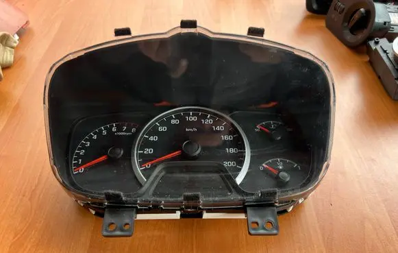 Hyundai i10 Speedometer (instrument cluster) 94003B9020 12112013 10849EA3