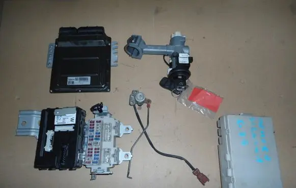 Infiniti G35 Engine ECU kit and lock set 