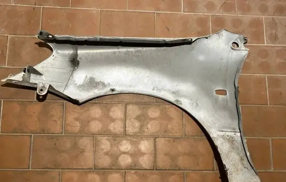 Mitsubishi Lancer Fender