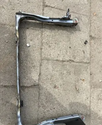 Toyota Auris 150 Dashboard cross member/frame bar 