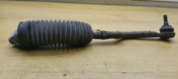 Nissan Qashqai Steering tie rod 