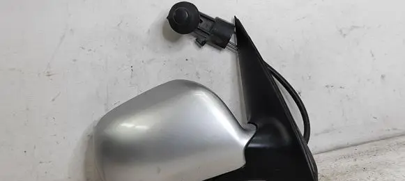 Skoda Fabia Mk1 (6Y) Manual wing mirror E10210634