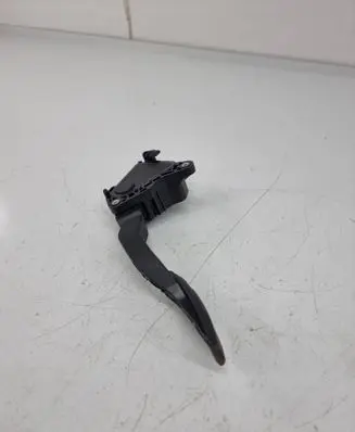 Nissan Ariya Accelerator throttle pedal 180025MR0B