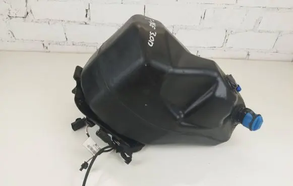 Jaguar F-Pace AdBlue liquid reservoir 7190624213520 FPLA5J229AC 0444040015