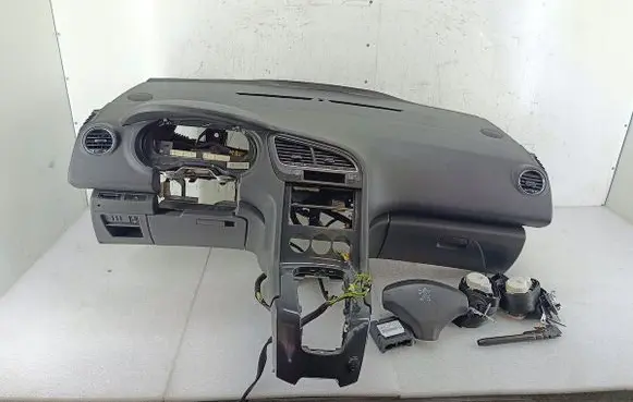 Peugeot 5008 Dashboard 9684672580