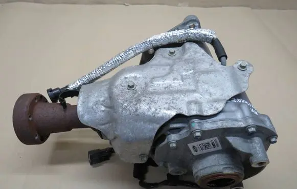 Ford Kuga II Gearbox transfer box case EJ5P7L486HC HFBE03576