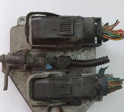 Opel Astra H Engine control unit/module 55559272 5WK9443 SIMTEC716