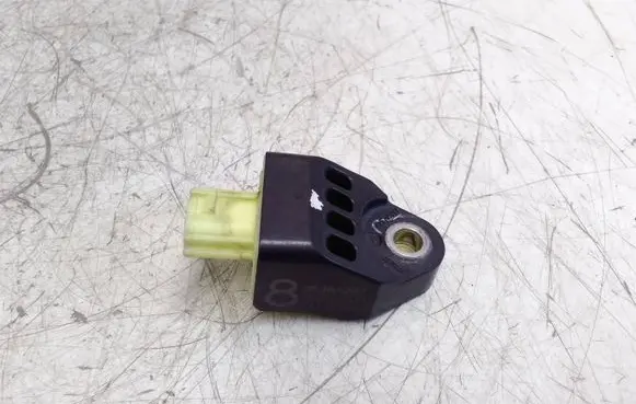 Subaru Forester SH Airbag deployment crash/impact sensor 98231FG000 761676D2G