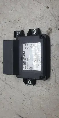 Volkswagen PASSAT B6 Hand brake control module 3C0907801J GN00429178V 16887301A