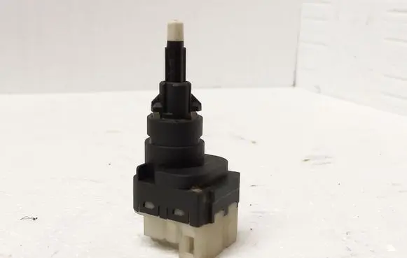 Audi A4 S4 B7 8E 8H Brake pedal sensor switch 1K2945511
