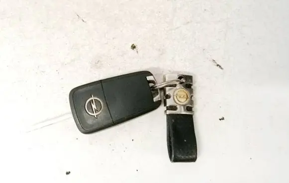 Opel Insignia A Ignition key/card 