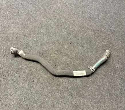 BMW 4 F32 F33 Engine coolant pipe/hose 7648644 764864402