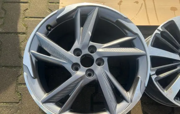 Citroen DS7 Crossback R19 alloy rim 