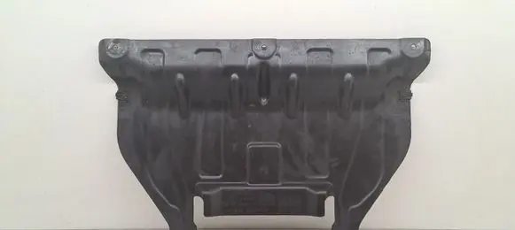 BMW 4 F32 F33 Engine splash shield/under tray 6850067