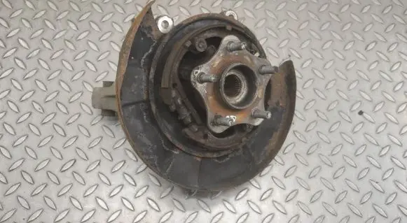 Infiniti Q50 Rear wheel hub