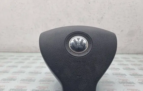Volkswagen Golf V Steering wheel airbag 1K0880201T