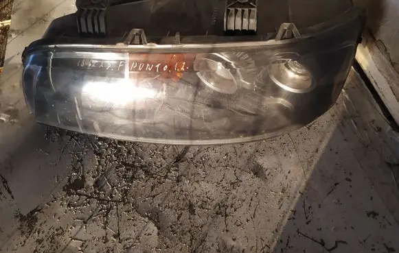 Fiat Punto (188) Headlight/headlamp 00773553