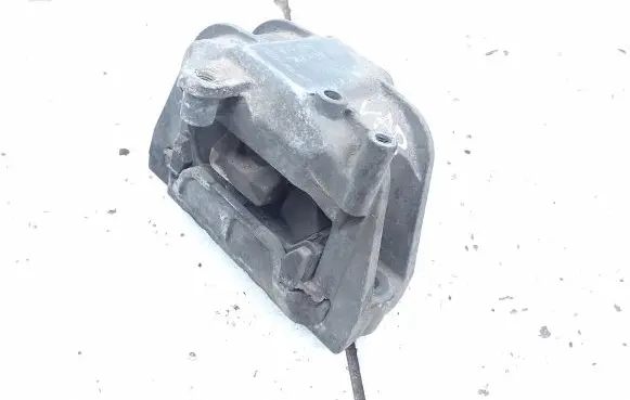 Volkswagen Touran I Engine mount bracket 1K0199262AT