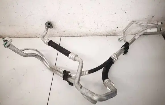 Tesla Model S Air conditioning (A/C) pipe/hose 103167000H