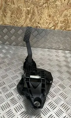 Skoda Octavia Mk3 (5E) Accelerator throttle pedal 5Q2723503D 5Q2723058AN
