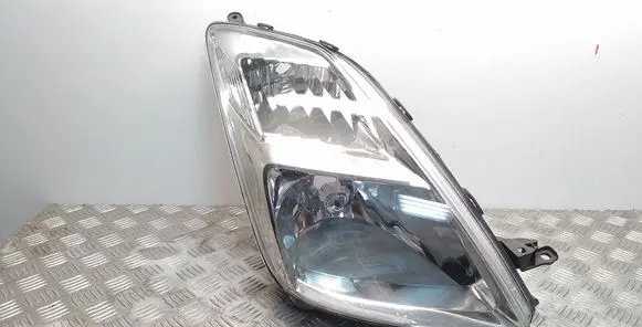 Toyota Prius (XW20) Headlight/headlamp