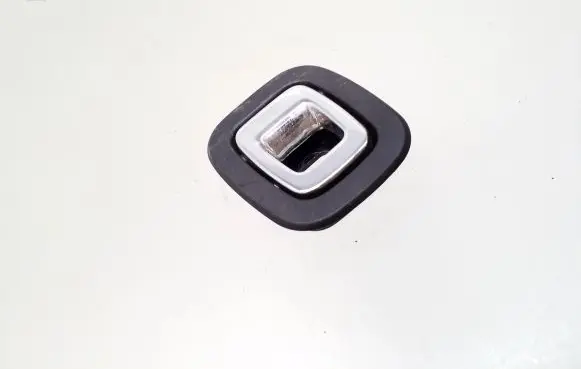 Peugeot RCZ Tie down hook / loop 9783726377 9681943777
